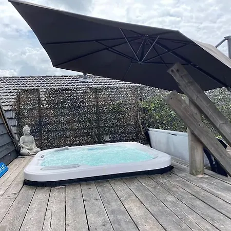 Groot Met Jacuzzi En Dakterras * Oudkarspel